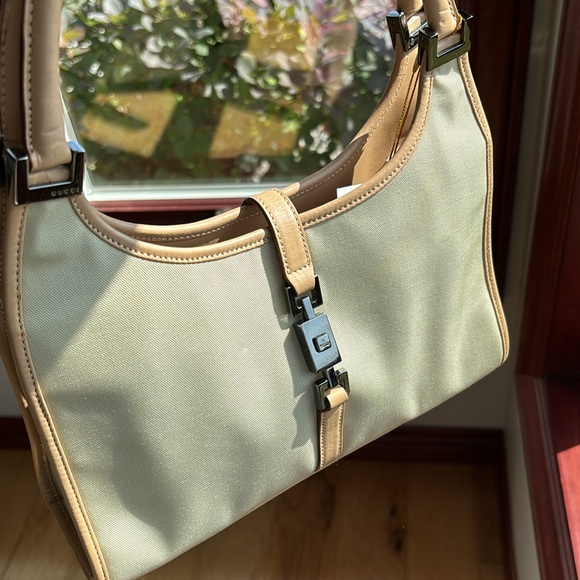 GUCCI Jackie Hand Bag with Piston Lock Accent! - Picture 10 of 12